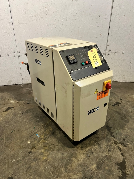 Used 2006 AEC TCU500 Temperature Controls Massachusetts US | Hunter Plastics #788034