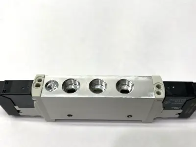 USED FESTO SOLENOID VALVE 2X3/2, CLOSED, MONOSTABLE 574368