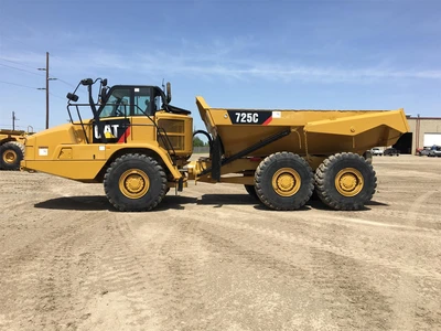 USED 2021 Caterpillar 725C