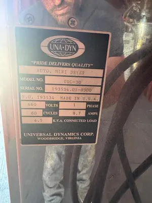 Una-Dyn 30 CFM Desiccant Dryer Model UDC-30 With 100# Solid Cone Hopeer