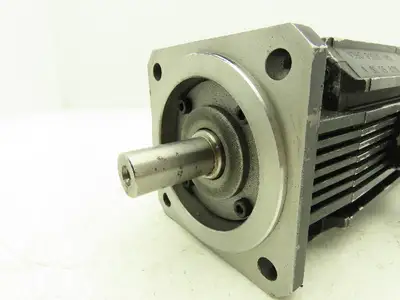 ELAU SB105/30/02/05/19/S/01/64/EAKN Servo Motor 3000 RPM 380V