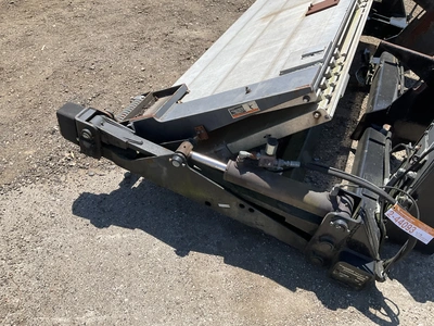 Maxon Tuck-A-Way hydraulic lift gate model GPTLR, 3300 lb capacity, 68”L x 85-1/2”W aluminum platfor...