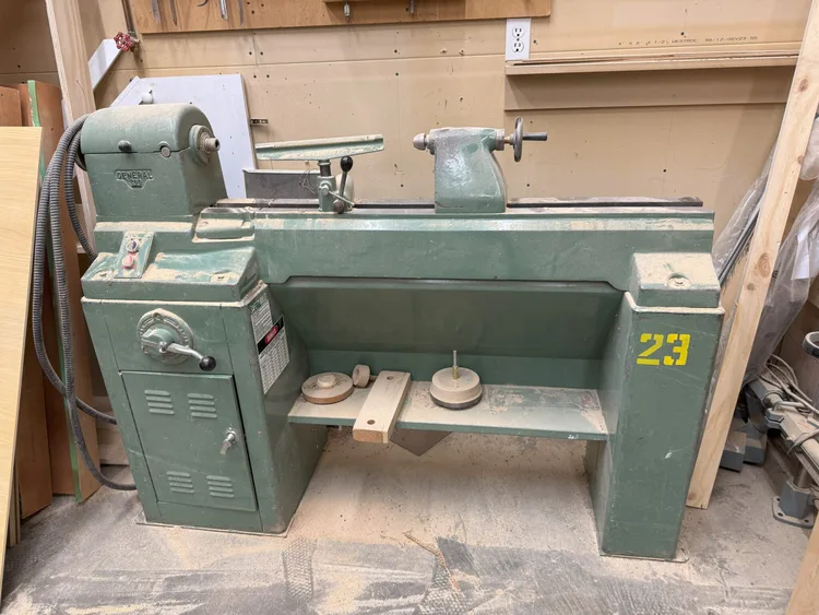Used _UNKNOWN_ 260 Woodworking Lathes British Columbia CA | Coast Machinery Group #1345182