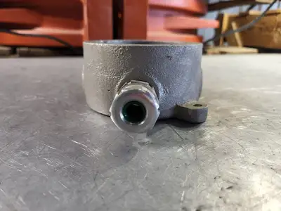 NEW CROUSE-HINDS GRF229