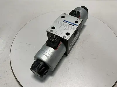 USED REXROTH 4WE10E67-31/CG24N9Z4/T08