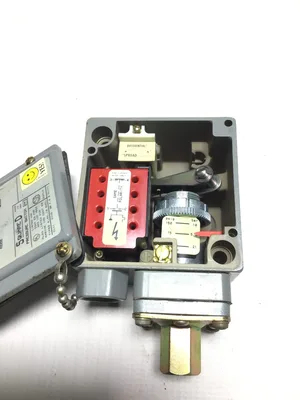 Square D 9012 Series C Pressure Switch