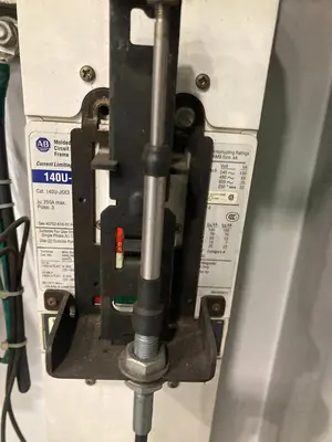 ELECTRICAL ENCLOSURE WITH 20BD156A0AYNANC0 Allen Bradley 125HP Powerflex 700
