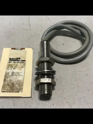 USED BALLUFF BES 516-325-SA56