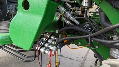 USED 2015 JOHN DEERE 3033R