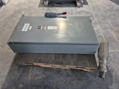 USED SQUARE D CH365R