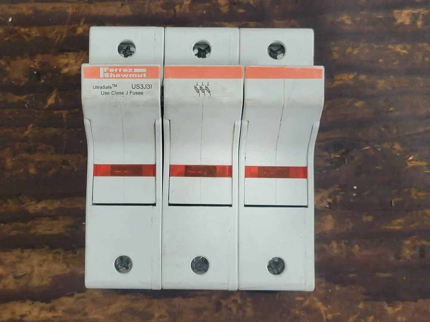 USED FERRAZ SHAWMUT US3J3I