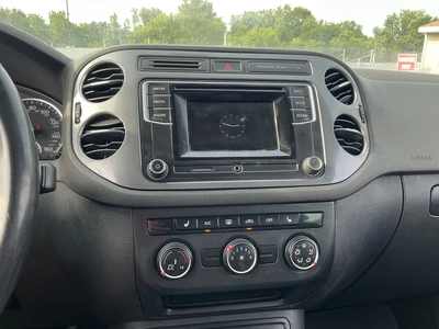 USED 2016 VOLKSWAGEN TIGUAN