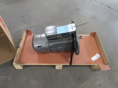 NEW SEW-EURODRIVE DRN100L4/BE5HR/FG/RI
