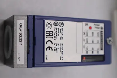 NEW TELEMECANIQUE XML A160D2S11 PRESSURE SWITCH XMLA160D2S11 STOCK G899A