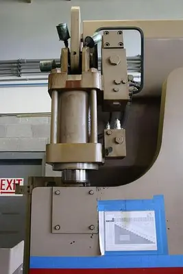 Used 1998 CINCINNATI CBII 90-350 Press Brakes Michigan US | RAB Industries, Inc. #184322
