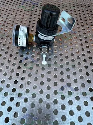 USED IMI NORGREN R07-110-NNAA COMPRESSED AIR REGULATOR  300 PSIG W/ ASHCROFT GUAGE