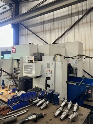 USED 2019 HAAS EC-400