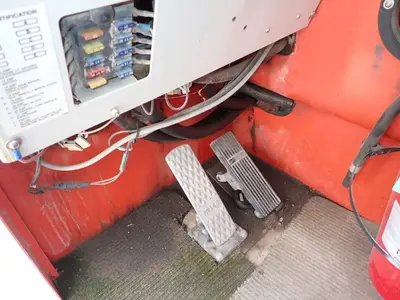 USED SHUTTLELIFT 5540F