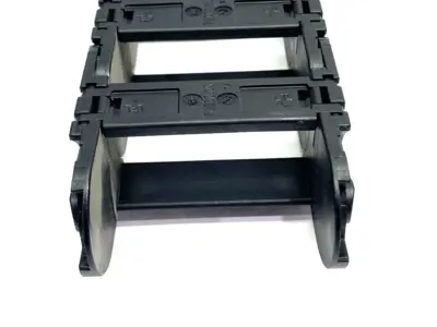 USED IGUS E-CHAIN CABLE CARRIER 11-LINKS 18" OVERALL LENGTH