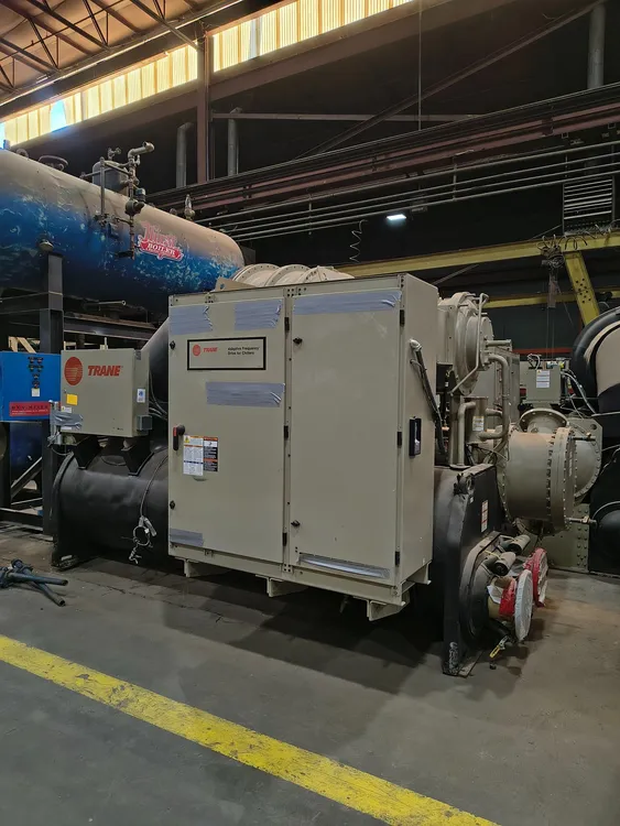 Used TRANE CVHE400 Chillers South Carolina US | ESS Industrial Equipment Sales #483264