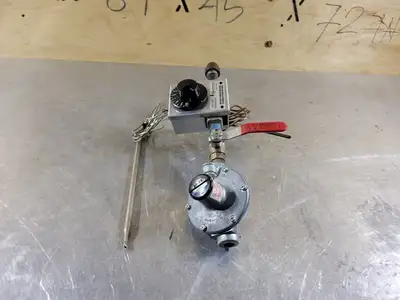 2000 BTU/HR Thermostat Control Valve w/ Gas Regulator