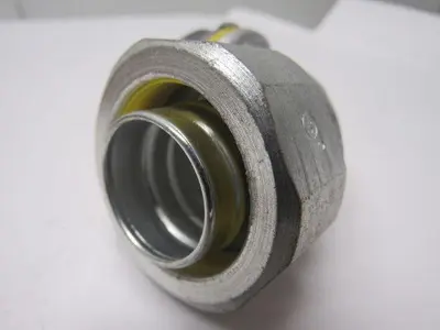 Crouse Hinds Co LBT1009 1" 90° Male Flexible Conduit Connector Box of 10