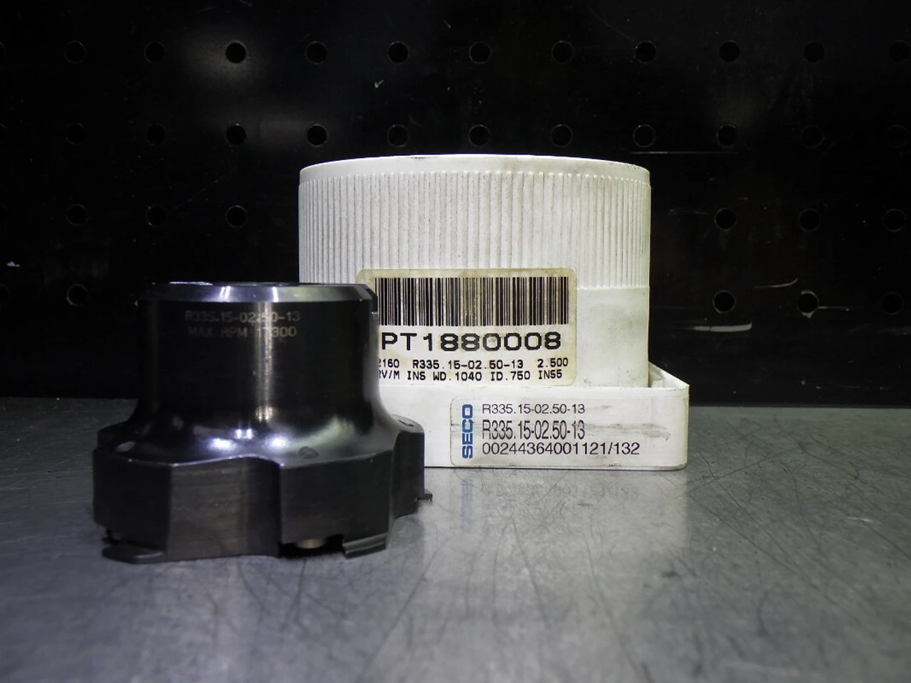 SECO 2.5" Threading/Grooving Head 3/4" Arbor R335.15-02.50-13 (LOC466)