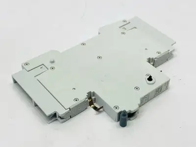 5ST3010-0HG | Siemens  Auxiliary Switch 1 NO Contact + 1 NC Contact - New Other