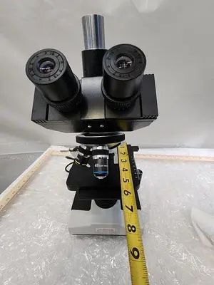 SPLIT FIELD MICROSCOPE WITH EYE PIECES, 4X4 ILLUMINATED STAGE, 3 OBJECTIVES