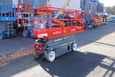 Used 2016 SKYJACK SJ3220 Platform Lifters Pennsylvania US | National Lift Equipment #1369310