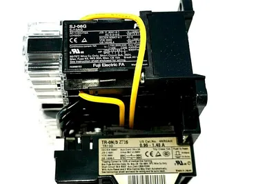 NEW FUJI ELECTRIC SJ06WGRM /N MAGNETIC SWITCH DC24V 2A1B SJ06WGRMN