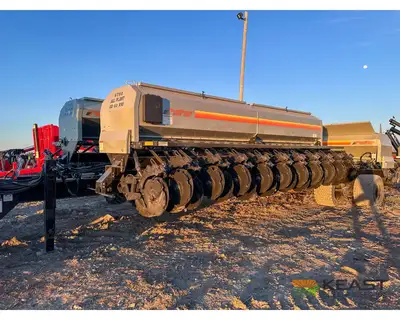 Used CRUSTBUSTER _UNKNOWN_ No-Till Drills Iowa US | Keast Enterprises #1360181