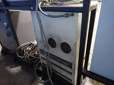 USED YASKAWA / MOTOMAN UP20 / DX200