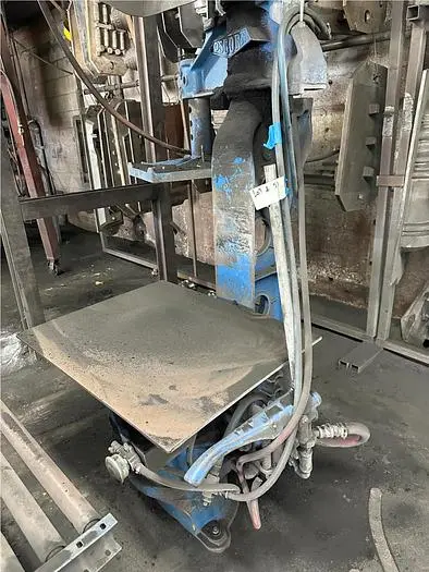 Used OSBORN 213-PJ JOLT SQUEEZE MOLDING PRESS Foundry Molding Machines | World Equipment and Machine Sales #394621
