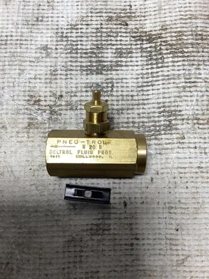 Deltrol Pnue-Trol 1/4″  NPT 2000PSI Brass Needle Valve -NIB