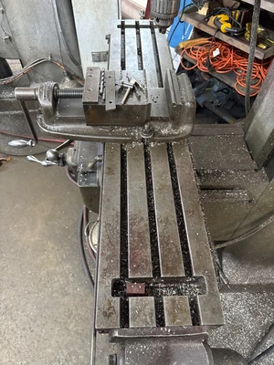 Used 1980 BRIDGEPORT SERIES I Vertical Mills Illinois US | Aucto #1326847