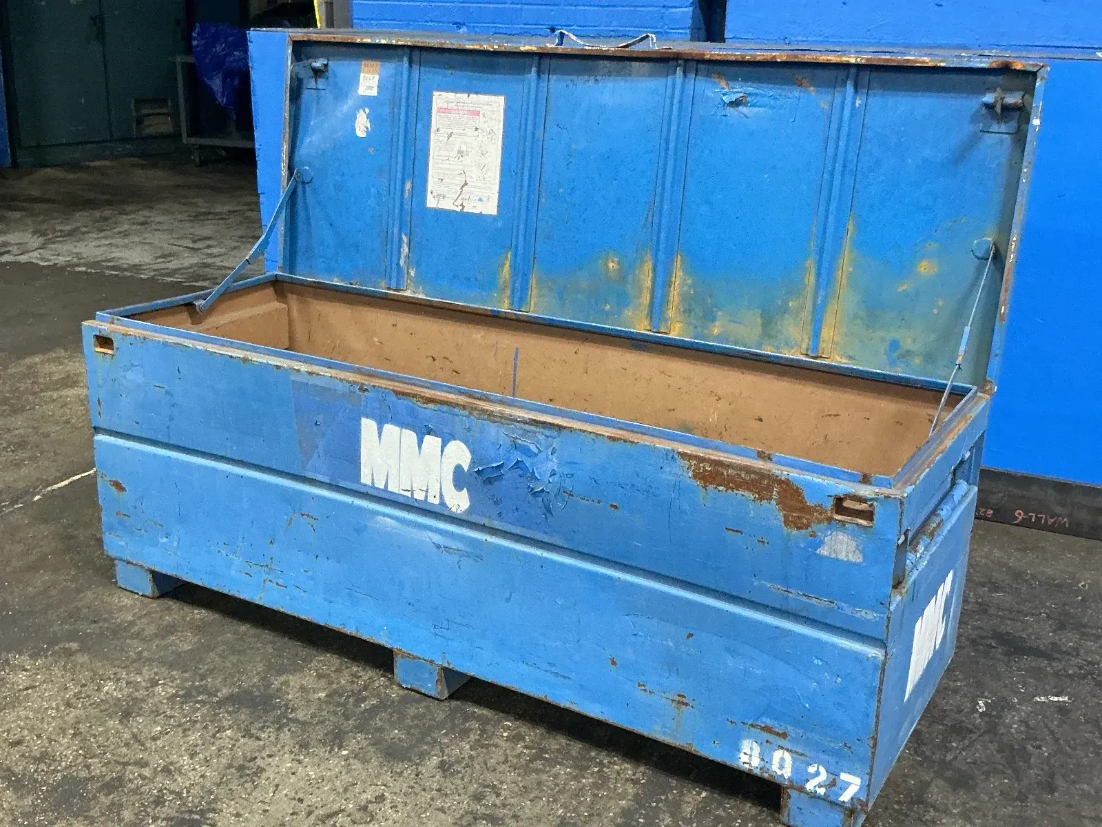 Mmc 70” X 24” X 22” Metal Storage Chest