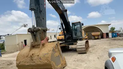 Used 2023 HYUNDAI HX520AL Crawler Excavators Texas US | National Equipment Dealers #1422495