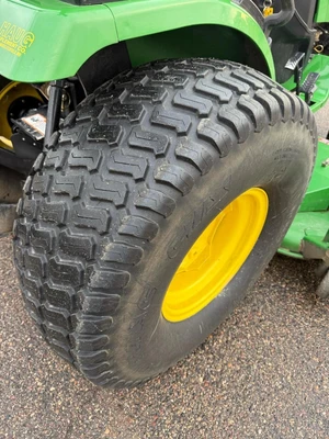 _UNKNOWN_ 2520 Tractors | Fram Fram LLC (22)