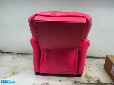 The Crew Furniture Pink Kid’s Recliner Sofa