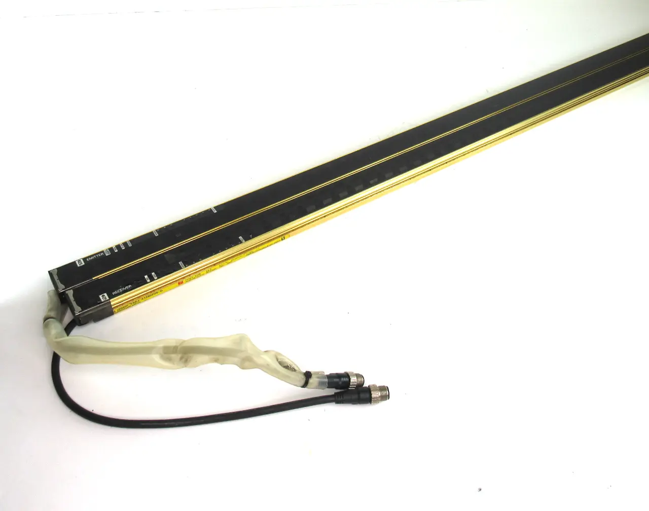 USED OMRON F3SJ-A1260P25-L