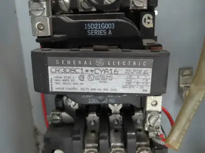 General Electric NP-161815-B Combination Motor Starter Fused 30 Amp 250VAC 10HP