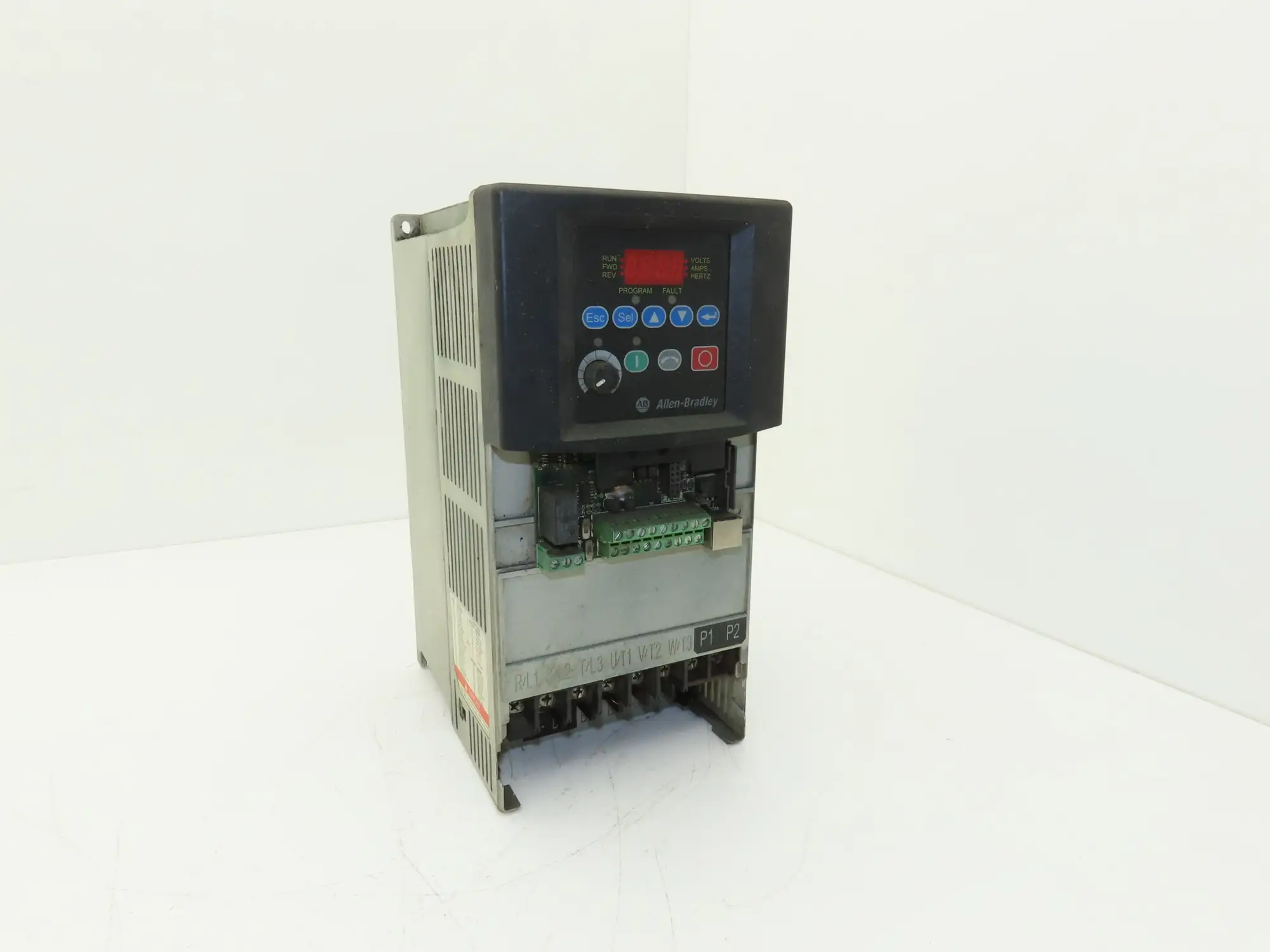 Allen Bradley 22B-D012N104 PowerFlex 40 AC Drive 460VAC 7.5HP 3PH Ser A FRN 6.01