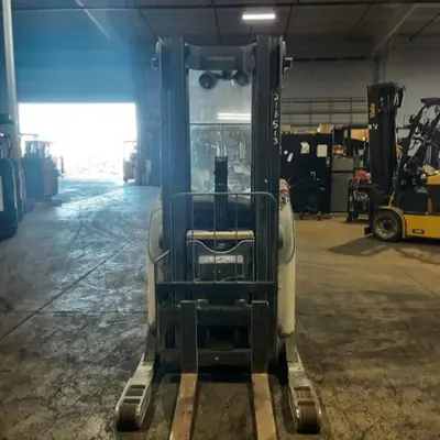 USED 2016 CROWN RR5725-45
