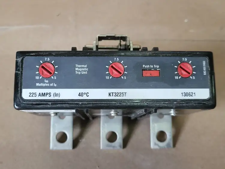 Used CUTLER-HAMMER KT3225T Switchgears British Columbia CA | Lenmark #239045