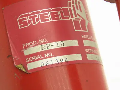Steel Grip RP-10 Hydraulic Hand Pump 10,000 PSI Single Stage Red