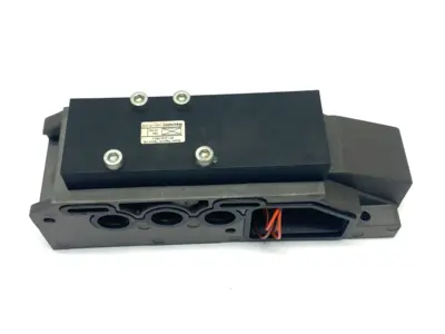 962N91, 261-209-060-0 | Ross 962N91 Solenoid Sub Base Manifold w/Rexroth 261-209-060-0 Block Plate Cover - Used