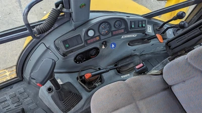 USED NEW HOLLAND 675E