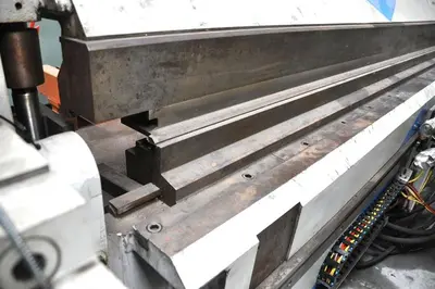 USED FAVRIN P3H 3000 X 3 MM CNC