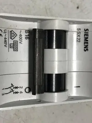 USED SIEMENS 5SX22B16